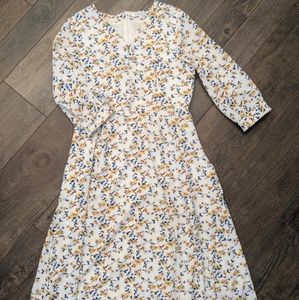 Floral pattern button front V-Neck midi dress